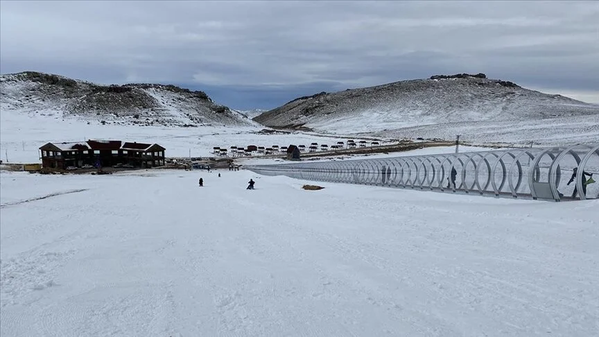 NİĞDE kayak kulüpleri ' Kayak Kulüpleri Birliğine ' Üye oldu.